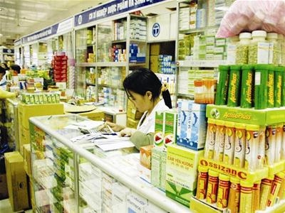 Giá thuốc cao: Bị 'làm giá' từ nhà sản xuất