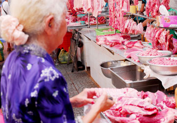 Dân lo sợ đủ thứ không an toàn