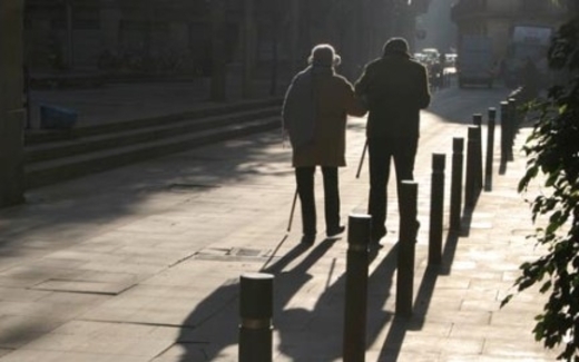 Cấm con cái ngược đãi hay thời vắng tình thương