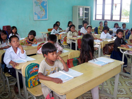 Giáo viên nghĩa vụ: Đi dễ khó về...