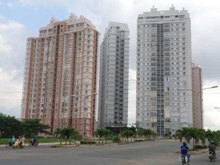 Nhà đất “nóng” trở lại