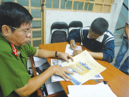 Quảng cáo lậu tung hoành