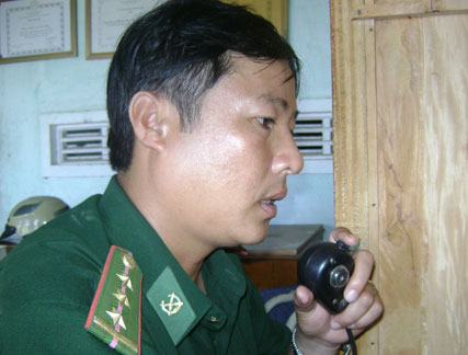 Tàu quân sự Trung Quốc nổ súng bắn đuổi tàu Việt Nam