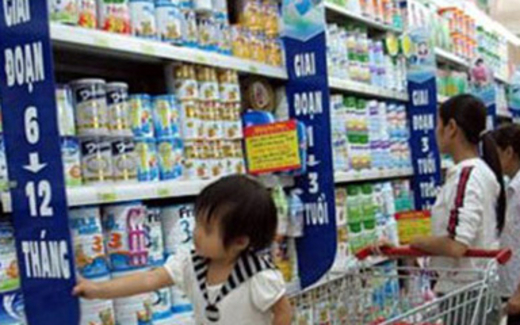 Sữa ngoại dính độc vẫn tung hoành, sữa nội khó thắng thế