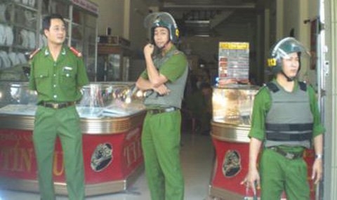 'Thôi miên' cướp tiệm vàng chấn động Quảng Ngãi