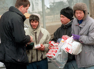 100 người Việt sắp bị trục xuất khỏi Đức và Ba Lan