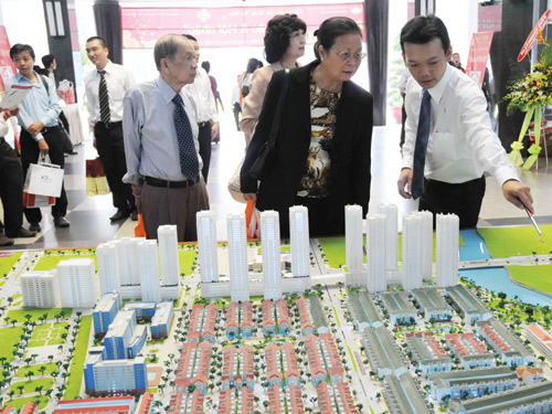Giá bất động sản vẫn cao