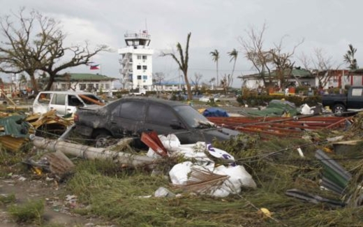 Philippines: hàng trăm người chết vì bão