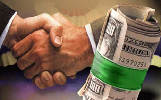 Ấn tượng trong tuần: Người đẹp, chiếc ghế và 'nhóm lợi ích'