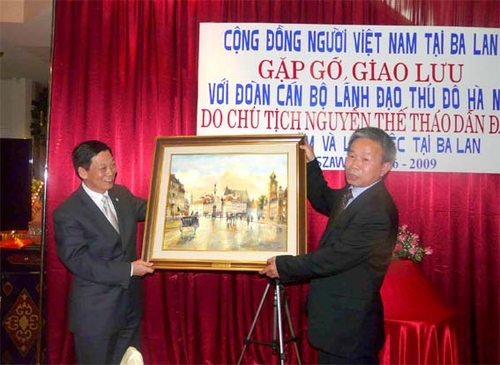 Chủ tịch UBND TP Hà Nội Nguyễn Thế Thảo thăm và làm việc tại CH Ba Lan