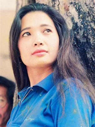 Nhan sắc đa đoan của diễn viên phim "Bao giờ cho đến tháng Mười"