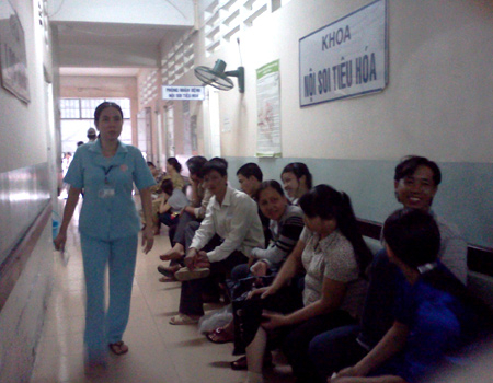 Bác sĩ bị nghi kiếm lợi từ 'viên thuốc' 14 triệu đồng