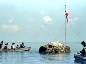 Philippines không cho dân ra Scarborough phản đối Trung Quốc