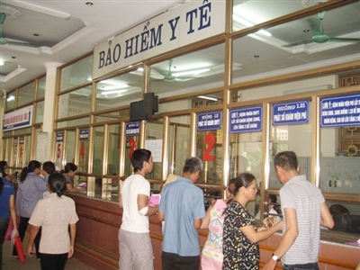 Người nghèo đừng ốm