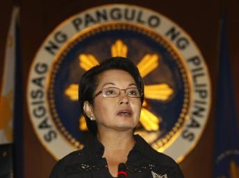 Bị buộc tội gian lận bầu cử, cựu tổng thống Philippines Arroyo kháng cáo