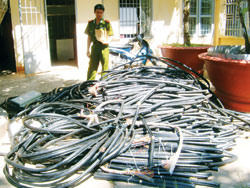 Phát ngôn, hành động ấn tượng: Do lịch sử, do cơ chế…