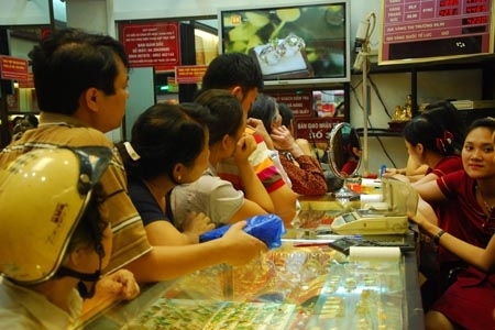 Có cần bình ổn giá vàng?