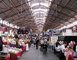 Đóng cửa 19 chợ trời ở Moscow