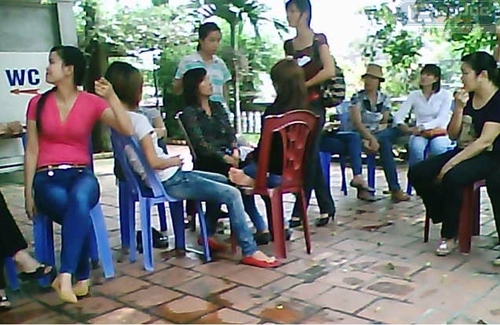 Thâm nhập đường dây tuyển gái: “Trắng” gái xuân thì, trai ngậm ngùi… ế