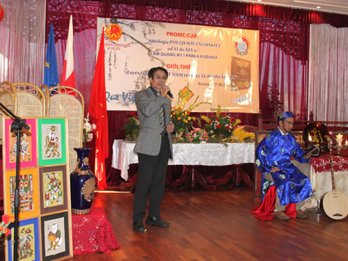 GIỚI THIỆU TÁC PHẨM" ANTOLOGIA POEZJI  WIETNAMSKIEJ od XI do XIX w."