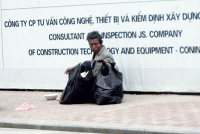 "Rét thật nhưng không có tiền phải ngủ ngoài đường"