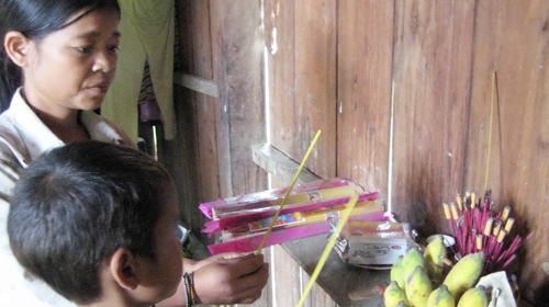 Những kiểu “bán sống” con người - Kỳ 3