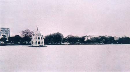 Tháp rùa Hồ Gươm nguyên là một ngôi mộ