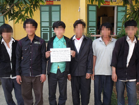 Cả “binh đoàn” đàn ông bị lừa bán ngoạn mục như thế nào?