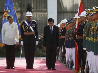 Lãnh đạo Việt Nam và Philippines kêu gọi thiết lập "khu vực hòa bình" tại Biển Đông