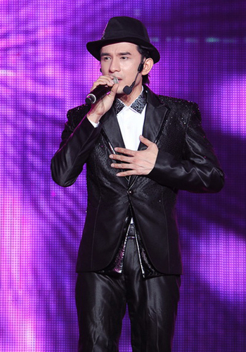 Cuộc chạy đua "tiền tỷ" của các sao Việt