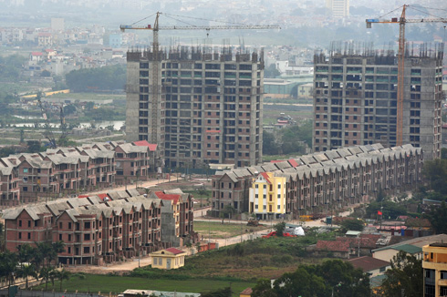 'Thừa dự án nhà ở khiến bất động sản đóng băng'