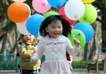 Trẻ em và cây roi... của người lớn