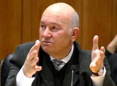 Luzhkov: "Người Trung Quốc, người Việt Nam hoặc ai cũng được, sẽ rời khỏi Matxcơva"