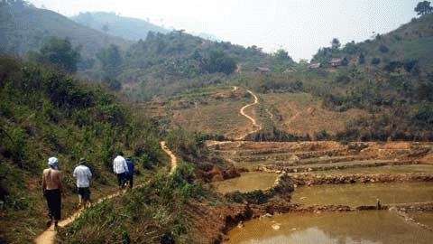 Bản làng mất đất, dân nan giải mưu sinh