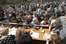 Thăm dò dân ý ở Đông Ukraina.