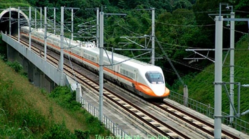 Đề nghị kéo dài thời gian xây dựng hai đoạn đường sắt cao tốc đầu tiên