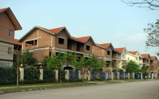 Hàng nghìn biệt thự ở Hà Nội bị bỏ hoang