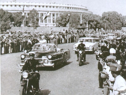 Chuyến xuất ngoại đầu tiên ngoài "phe" XHCN