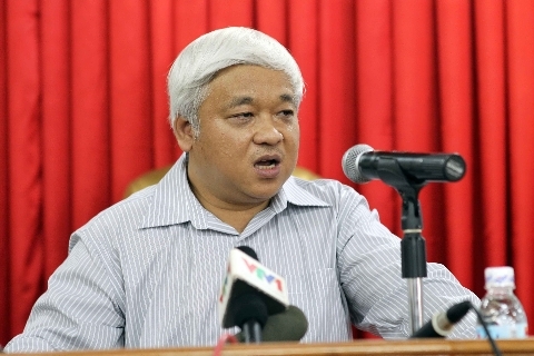 Bầu Kiên công kích trực diện VFF và trọng tài