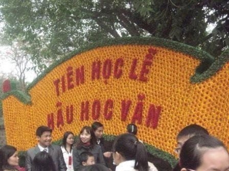 Dựa vào gì để cân nhắc bỏ hay giữ “học lễ”?
