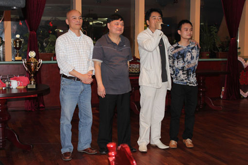 TAVIP giành được hai cúp - giải Bông sen Vàng 2010 tại Berlin