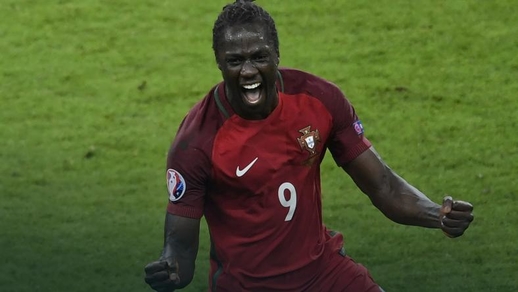 Eder, chú vịt xấu xí