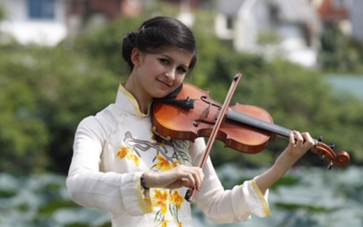 Gặp Hoa hậu người Việt ở Ba Lan