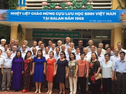 Cựu sinh viên, nghiên cứu sinh khóa 1966 gặp mặt kỷ niệm 50 năm ngày đến Ba Lan học tập và nghiên cứu