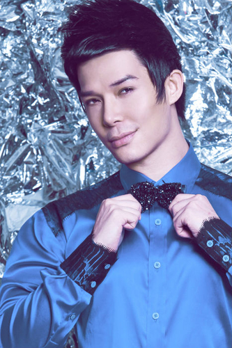 Xuân Lan buồn chuyện sexy show, Hoàng Oanh đạo đức ngực khủng