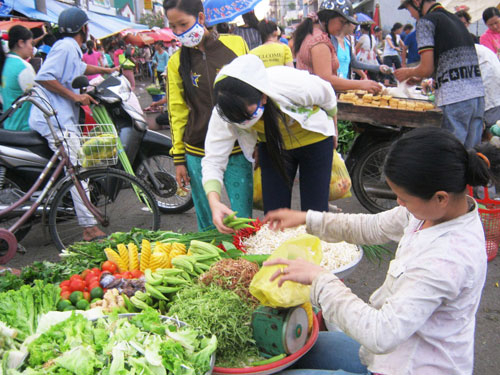 Tăng lương: Vui ít, buồn nhiều