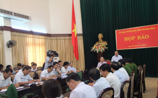 Chôn hóa chất độc: Sao chưa khởi tố?