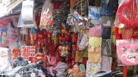 Bán cả ngàn biệt thự, siêu xe… nhờ rằm tháng 7