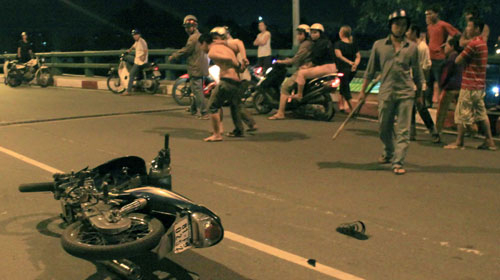 Cướp giật lộng hành