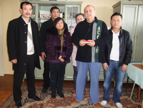 Chi hội NVNTBL”ĐK&HN” Łódż  trợ giúp người CCB  Ba Lan